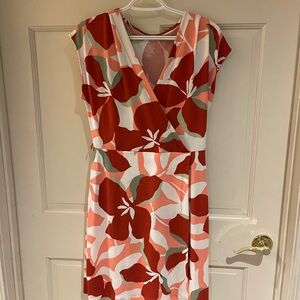 Kohl's Coral & White Floral Wrap Midi Dress with Olive Accents